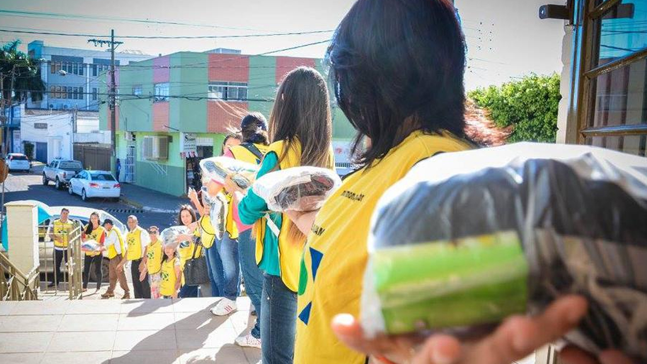 Voluntários do Mãos que Ajudam