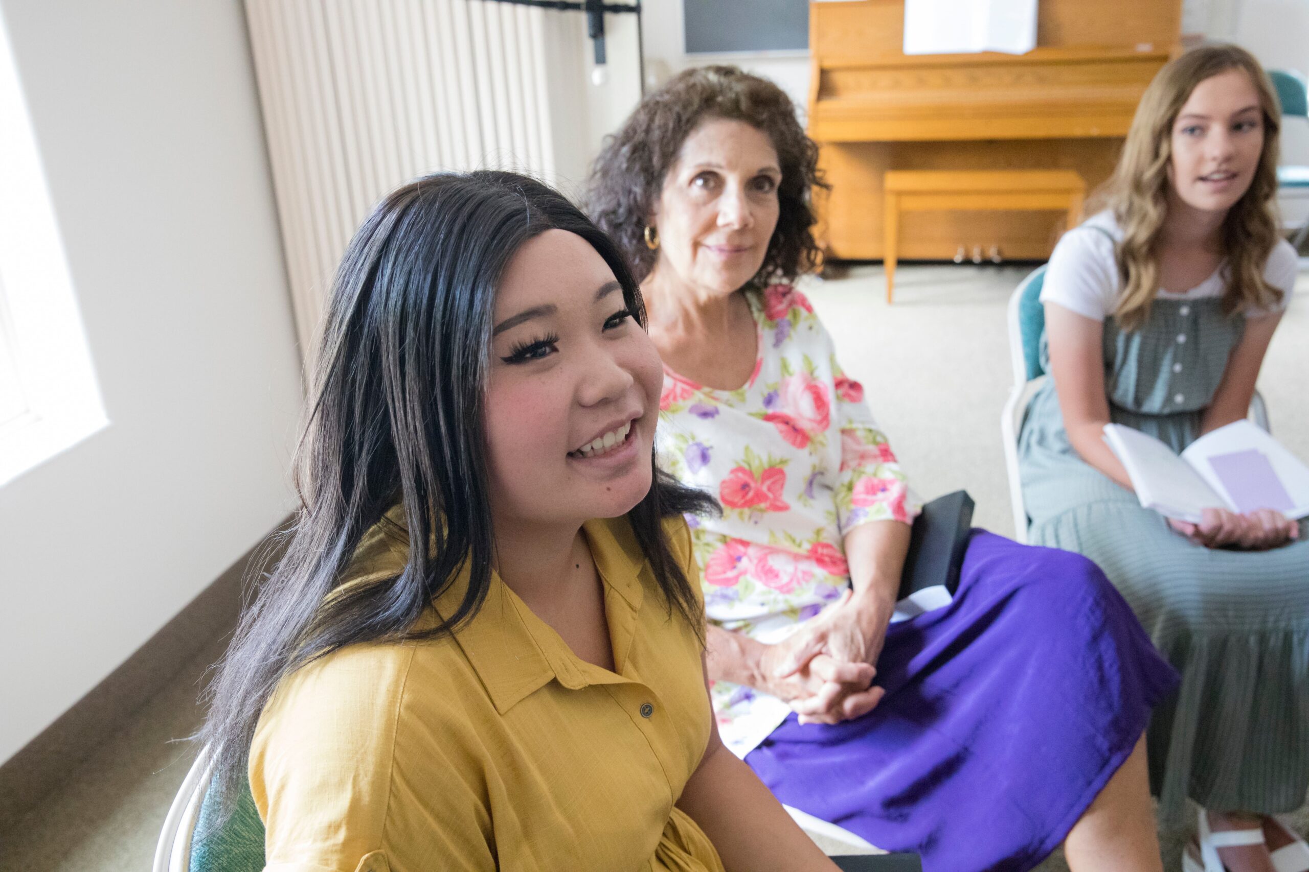 Mulheres em reunião na Igreja